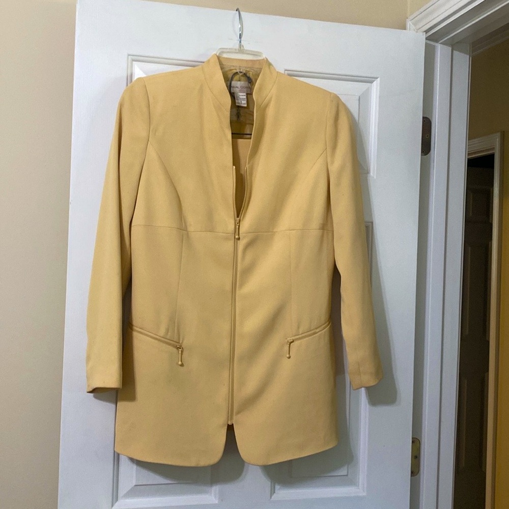 2piece soft yellow skirt suit with zipper front jacket
